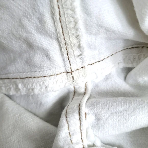 Habitual Straight Leg White Jeans Size 28 - Picture 16 of 16